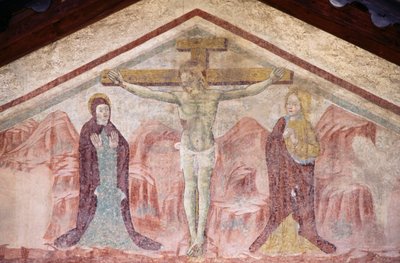 イタリア、トレンティーノ・アルト・アディジェ州、ロメノの聖アンソニー教会のティンパヌムに描かれた十字架のフレスコ画 作： William Walcutt