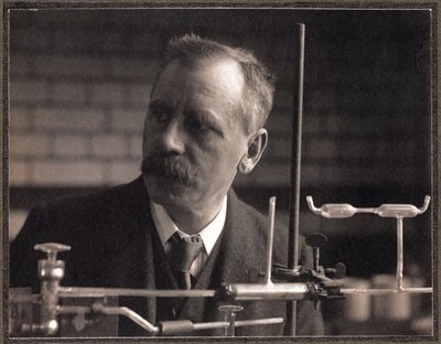 Herbert Brereton Baker（イギリスの化学者 作： Ferdinand Georg Waldmuller