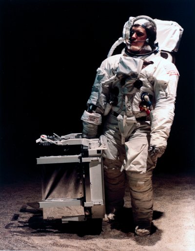 有人宇宙飛行、アメリカ、アポロ、一般 アポロ・レーザー・レンジング・レトロ・リフレクター 作： Ferdinand Georg Waldmuller