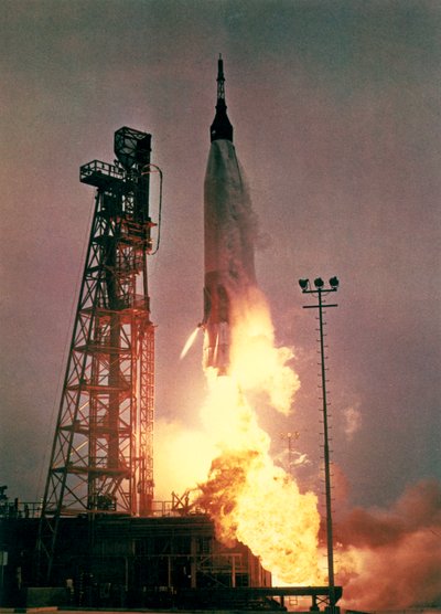 有人宇宙飛行、米国、Mercury/Gemini 宇宙飛行士ジョン・グレンを軌道に乗せたアトラス・ロケットの打ち上げ 作： Frederick (attr. to) Barnard
