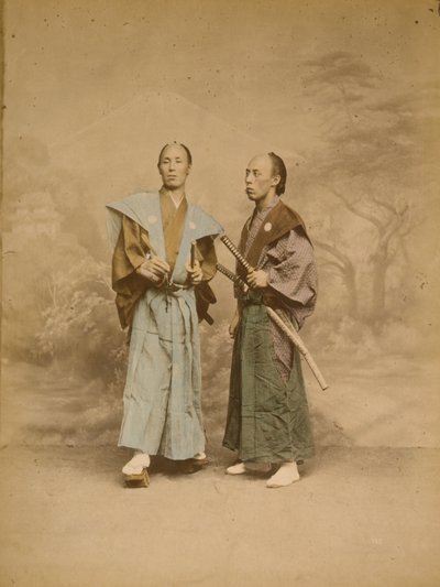 2人の日本人男性、おそらく武士、1877年頃（写真） 作： . .