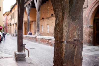 マルサラ通り、ボローニャ、イタリア（写真） 作： . .
