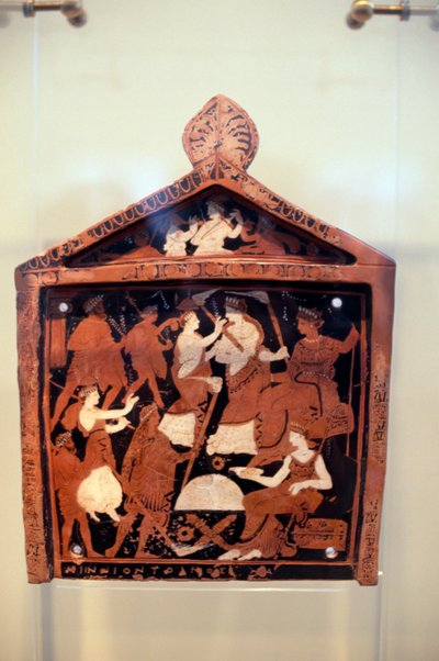 デメテルとペルセポネの前で行列を率いるイアクスを描いたニンニョン・タブレット、前370年頃、ガルシアのエレウシスの聖域で発見、ギリシア文明、前4世紀後半 作： Unbekannt Unbekannt