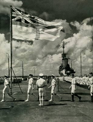 空母、第二次世界大戦、c1943の甲板上のイギリスの船員。                                    アート作品の設定をする