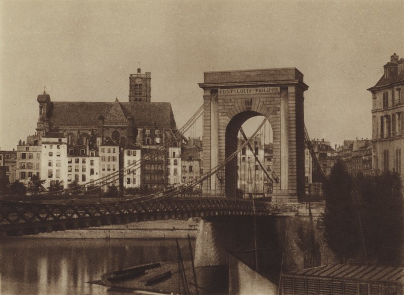 右岸側のルイ・フィリップ橋（モノクロ写真 作： （後）フランスの写真家