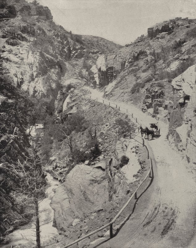 Ute Pass（モノクロ写真 作： アメリカの写真家（後）