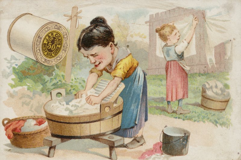 庭で服を洗う女性 作： アメリカの学校