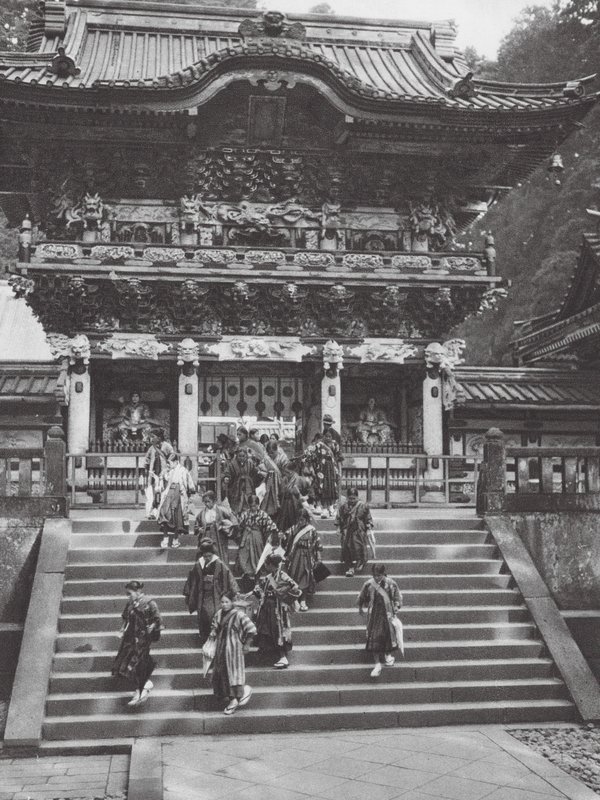 日本日光、陽明門、家康神社正門（モノクロ写真） 作： アクセル・フォン・グレーフェ