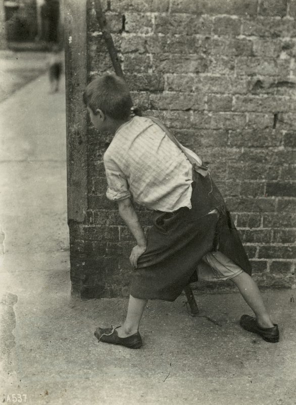 子供の貧困、ロンドン 作： 英語の写真家