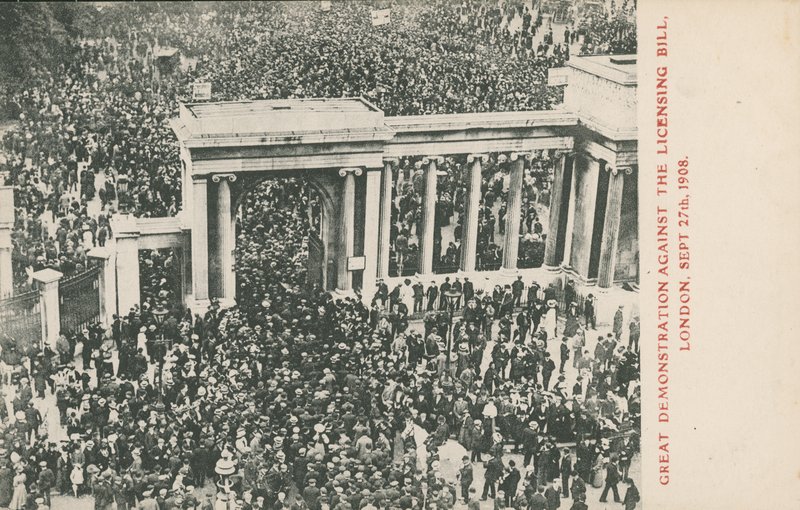 1908年9月27日、ロンドンでのライセンスビルに対する大デモ 作： 英語の写真家