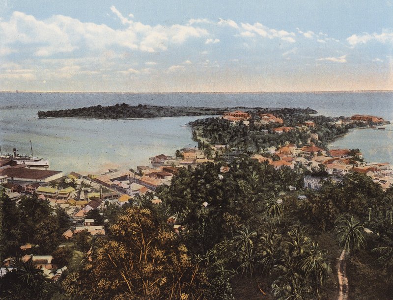 ジャマイカ、キングストンポート・アントニオの鳥瞰図（カラー写真） 作： 英語の写真家