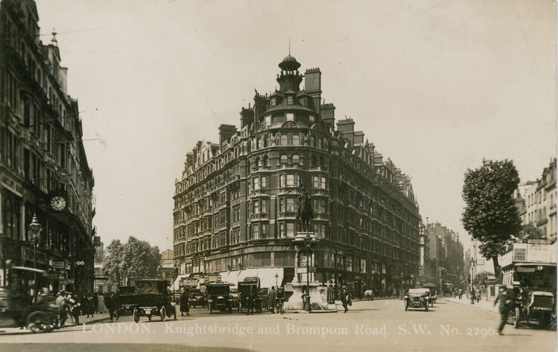 Knightsbridge and Brompton Road、SW、London 作： 英語の写真家