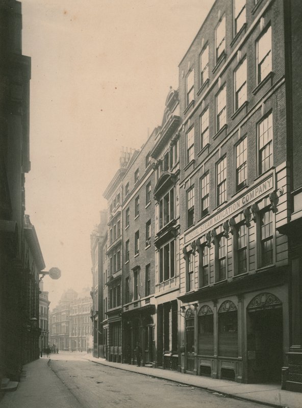 ロンドン、ロンバードストリート。写真; 1885年6月付け 作： 英語の写真家