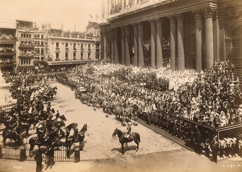 ビクトリア女王、ダイヤモンドジュビリー行列、セントポールズ、1897年 作： 英語の写真家