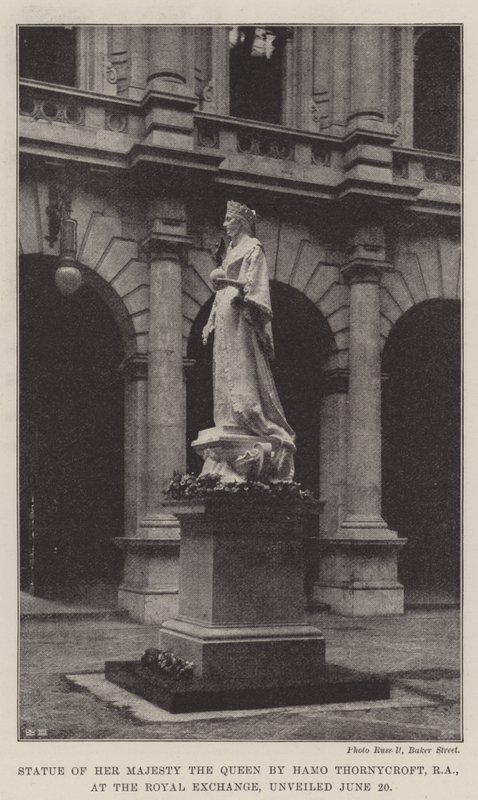 6月20日に発表された王立証券取引所でのHamo Thornycroft、RAの女王陛下の像 作： 英語の写真家