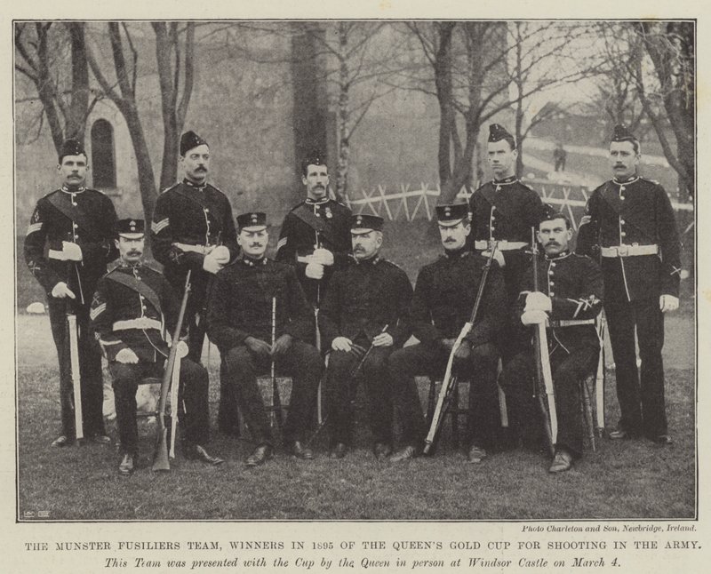 ミュンスターフジリエチーム、1895年のクイーンズゴールドカップの陸軍射撃の勝者 作： 英語の写真家