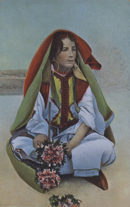 民族衣装を着た女性。油絵。支援のため、この絵を販売する。 民族衣装を着たウクライナ女性。油絵。ウクライナ支援のため