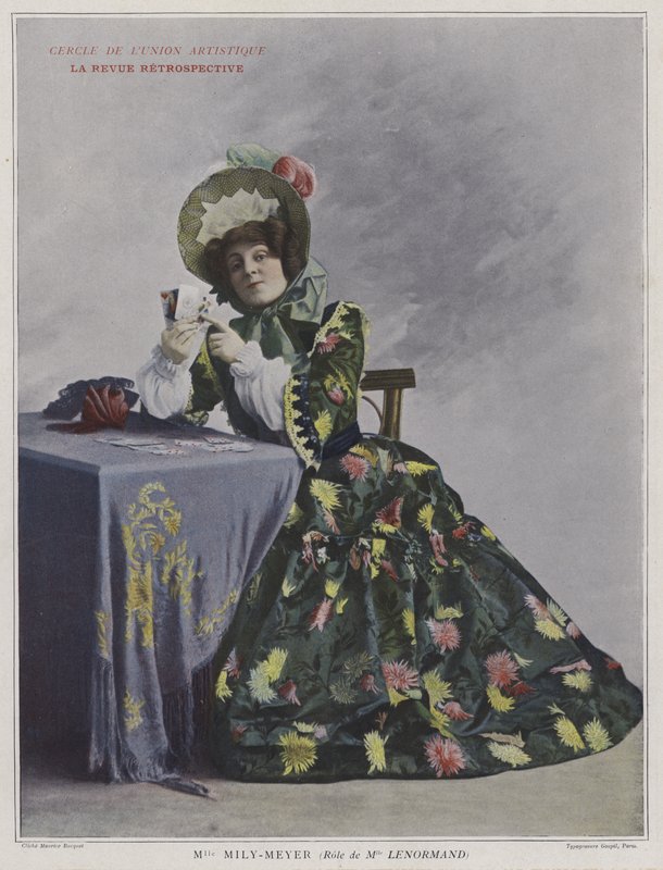 La Revue Retrospective（カラー写真）のMademoiselle LenormandとしてのEmilie Mily-Meyer 作： フランスの写真家