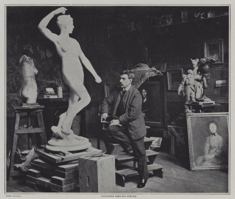 フランスの画家・彫刻家、アレクサンドル・ファルギエールのアトリエにて（モノクロ写真 作： フランスの写真家