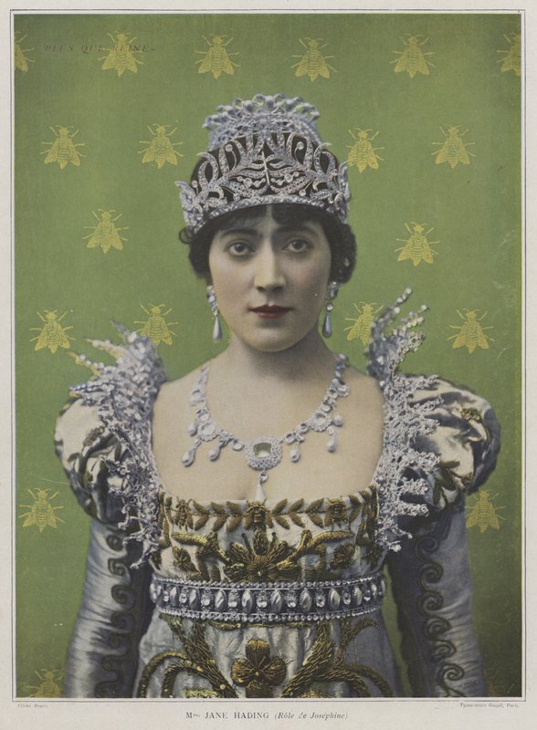 Plus que ReineのJosephineとしてのJane Hading（カラー写真） 作： フランスの写真家