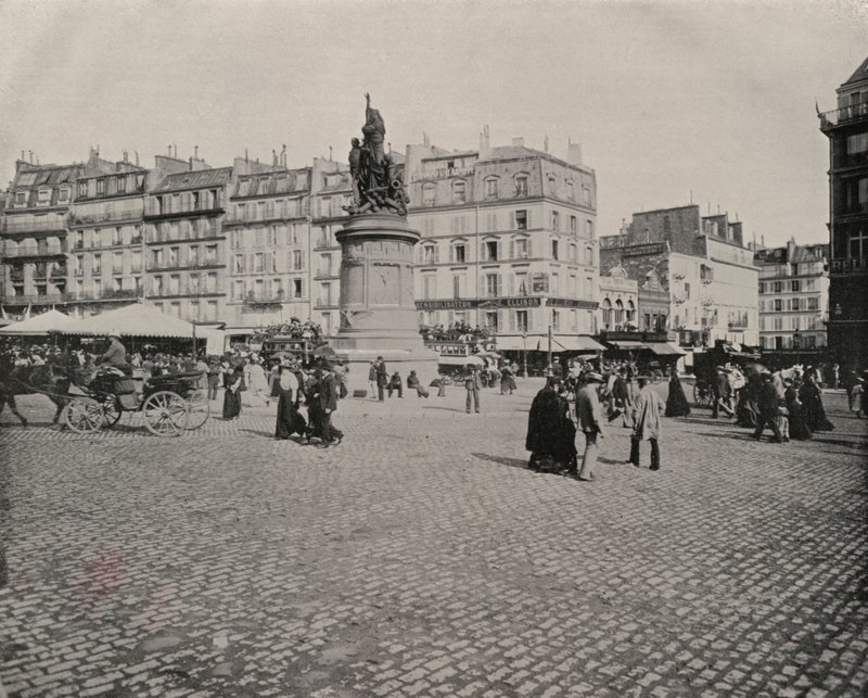 パリクリシー広場(白黒写真) 作： フランスの写真家