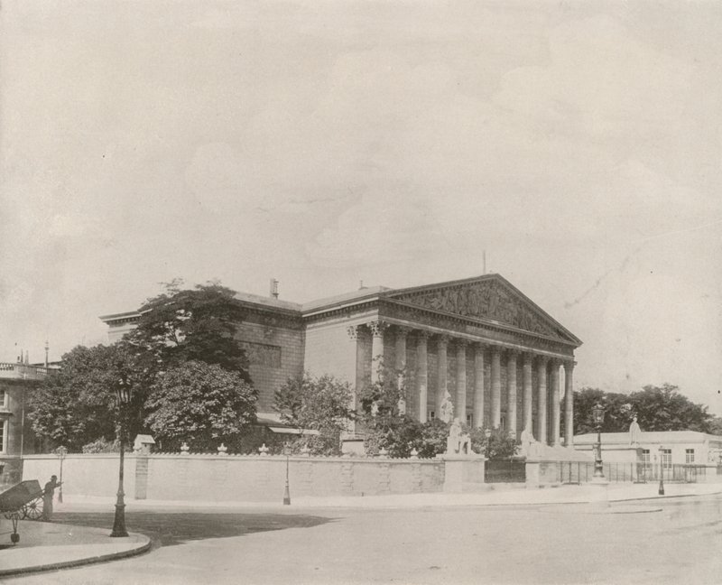 パリ代議士会（モノクロ写真 作： フランスの写真家