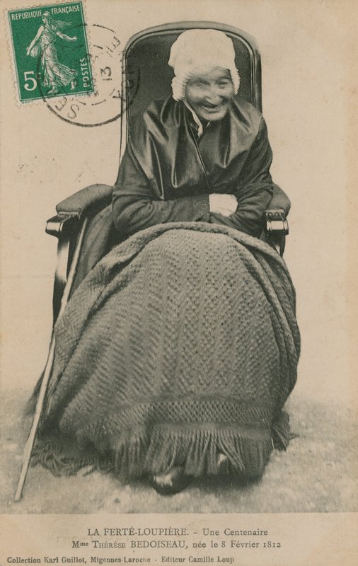 百年祭のポストカード、マダムテレーズベドゾー、ラフェルテルピエール、1913年 作： フランスの写真家