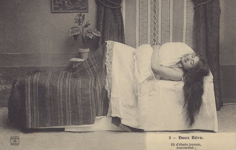 The Sweet Dream（モノクロ写真 作： フランスの写真家