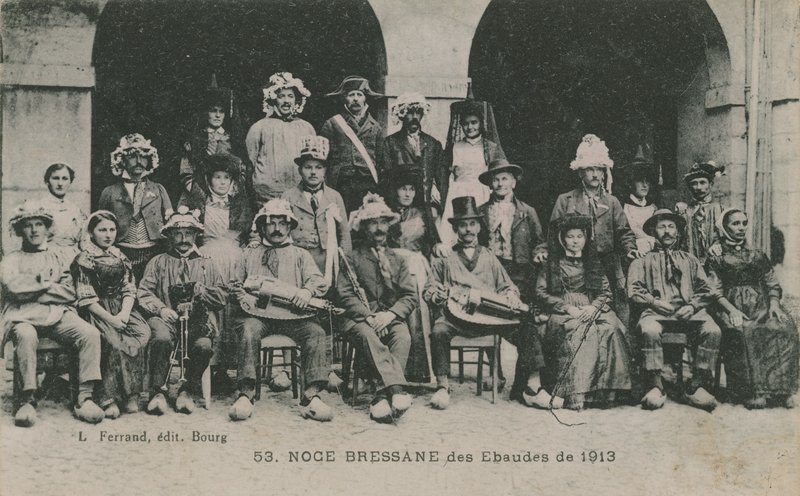 1913年のブレッサンエボーデスの結婚式。1913年に郵送されたポストカード。 作： フランスの写真家