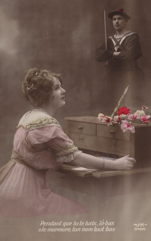 あなたが戦っている間、私はあなたの名前をささやきます（色付き写真） 作： フランスの写真家