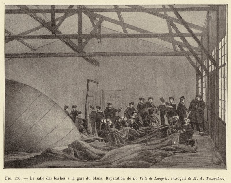 La salle des baches a la gare du Mans, Reparation de La Ville de Langres. 作： フランス語学校