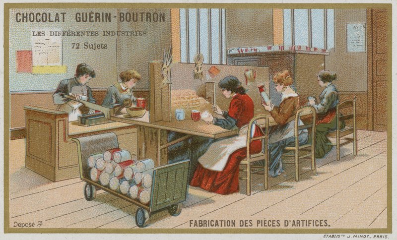 花火の部品の製造 作： フランス語学校