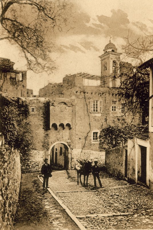 サンレモ、Porta S Giuseppe（モノクロ写真 作： イタリアの写真家
