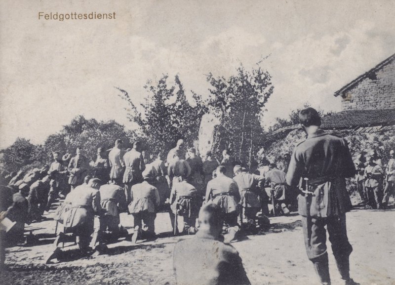 野外教会での礼拝に参加するドイツ軍兵士（モノクロ写真 作： 写真家ドイツ語