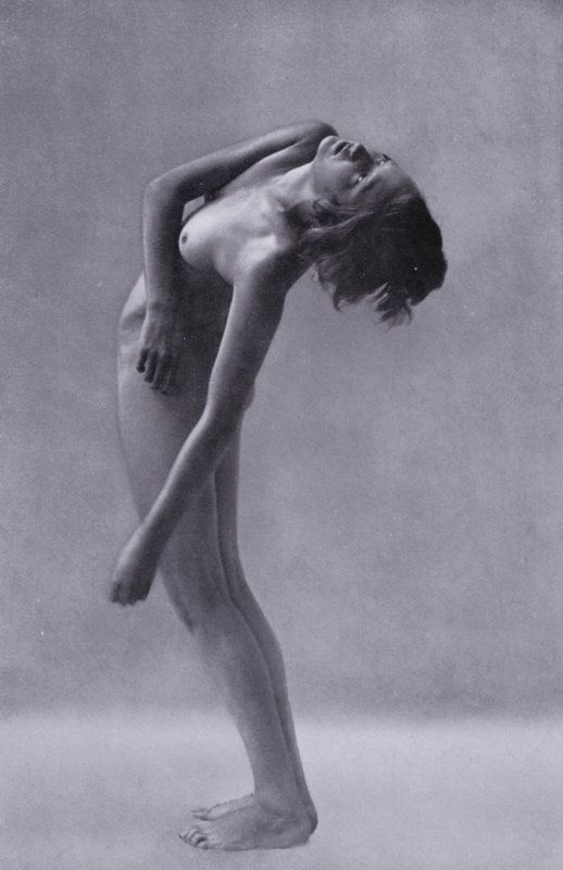 美しい身体、女性のための身体文化（モノクロ写真 作： 写真家ドイツ語