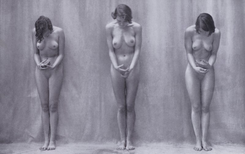 美しい身体、女性のための身体文化（モノクロ写真 作： 写真家ドイツ語