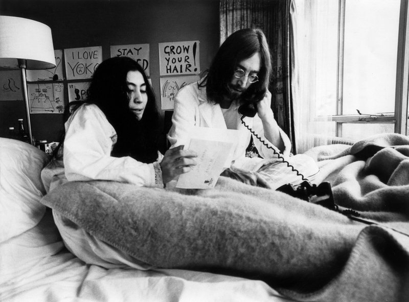 1969年3月25日、アムステルダムのヒルトン・ホテルでのジョン・レノン