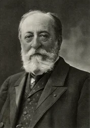 カミーユ・サン・サーンス（サン・サーンス）（1835-1921）フランスの作曲家、オルガニスト（モノクロ写真）