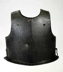 火縄銃騎兵用胸当て、c.1625-50（鉄と黒のペンキ）