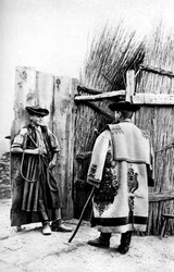牛飼いの王とその住居、ハンガリー、1922年。