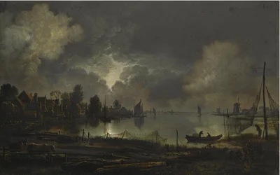 月明かりに照らされた湖畔の町の風景。