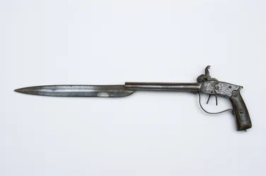 ダブルバレルパーカッションピストル、1840年頃（鋼、真鍮、ホーン）