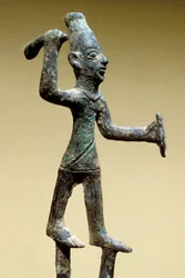 カナン人のバアルの像（ブロンズ