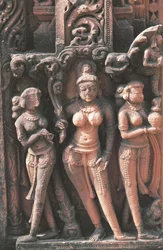 女性像を描いた彫刻 インド、ウッタル・プラデーシュ州デオガル、ジャイナ教寺院第16番 8～17世紀