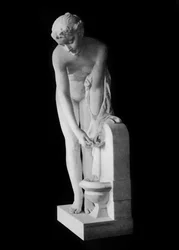 19世紀の噴水の少女、1912年。