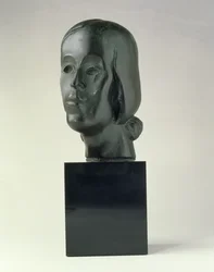 女性の頭