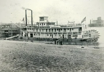 セントルイスに停泊中の船尾付き船「U.S. Oleander」、1880年頃（モノクロ写真）