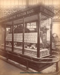 アメリカン・ウォッチ社の展示、本館、フィラデルフィア万国博覧会、フィラデルフィア、1876年