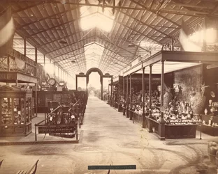 フランス部門、本館、独立百年記念万国博覧会、フィラデルフィア、1876年