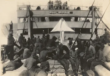 1919年7月18日、フランスのブレスト港から軍艦USSフィリピンのパイオニア歩兵大隊